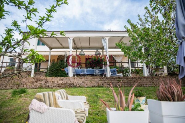 casa indipendente in vendita a Collesalvetti in zona Parrana San Martino