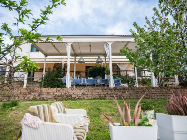 casa indipendente in vendita a Collesalvetti in zona Parrana San Martino