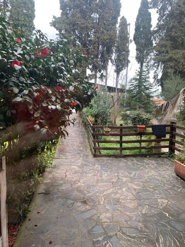 casa semindipendente in vendita a Collesalvetti in zona Parrana San Martino