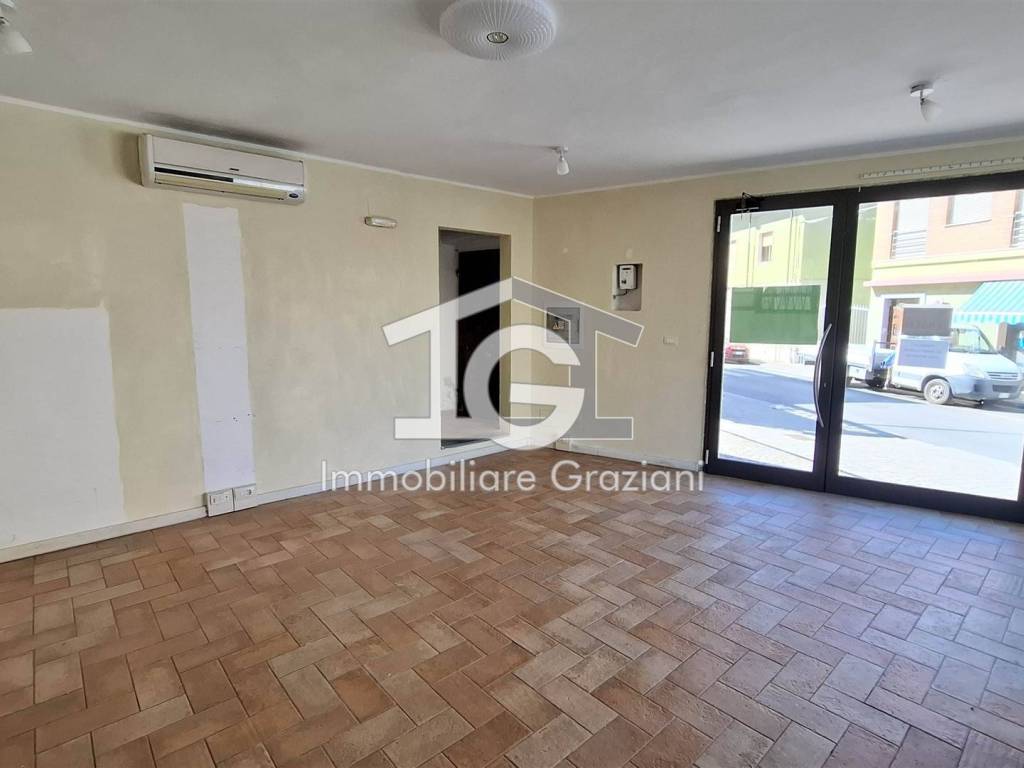 casa indipendente in vendita a Collesalvetti