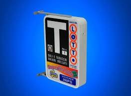 negozio in vendita a Collesalvetti in zona Vicarello