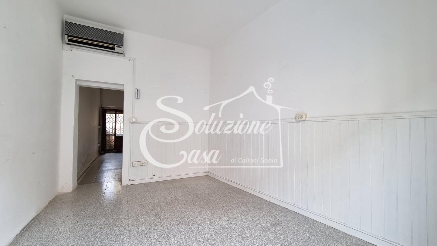 locale di sgombero in vendita a Collesalvetti