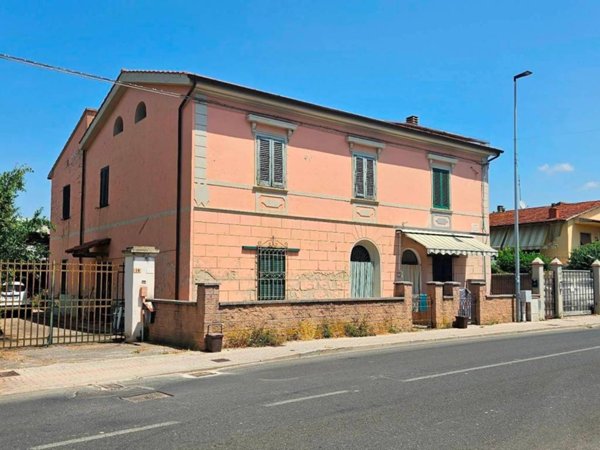 casa indipendente in vendita a Collesalvetti in zona Guasticce