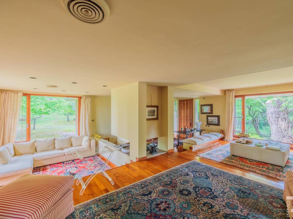 casa indipendente in vendita a Collesalvetti