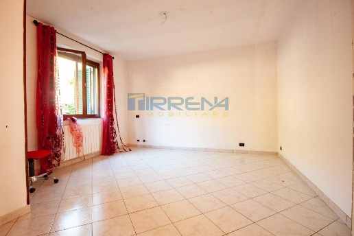 casa indipendente in vendita a Collesalvetti