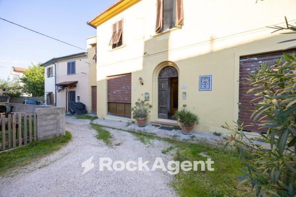 casa indipendente in vendita a Collesalvetti