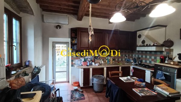 casale in vendita a Collesalvetti in zona Parrana San Martino