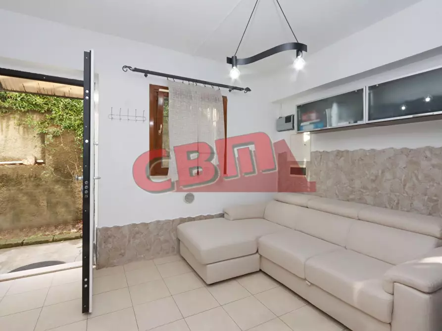 casa indipendente in vendita a Collesalvetti in zona Stagno