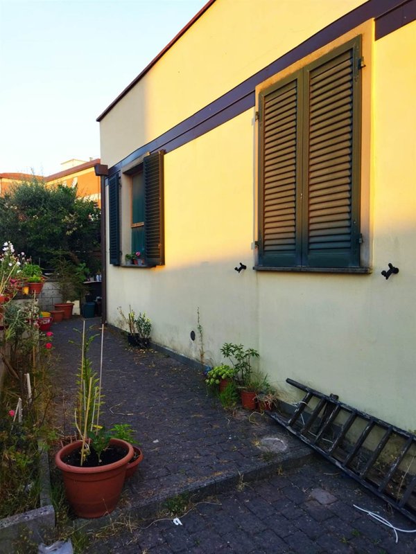 appartamento in vendita a Collesalvetti in zona Guasticce