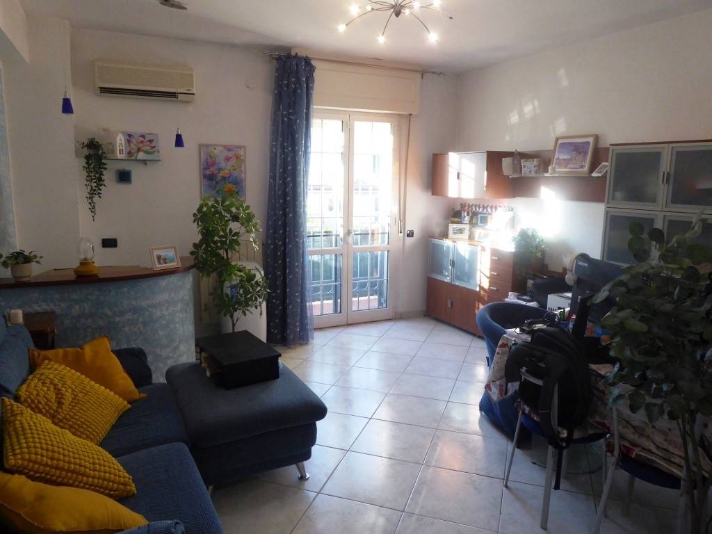 appartamento in vendita a Collesalvetti in zona Stagno