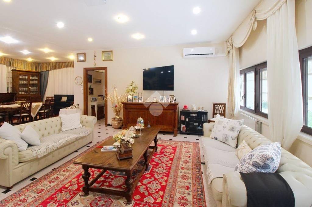 appartamento in vendita a Collesalvetti in zona Stagno