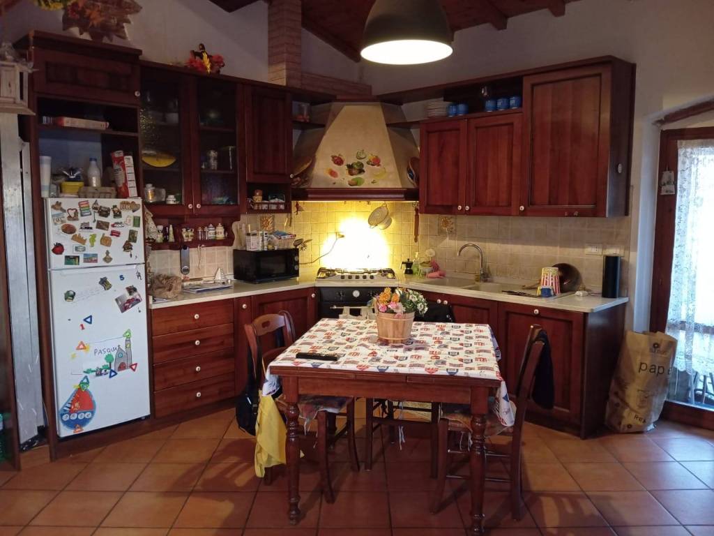 appartamento in vendita a Collesalvetti in zona Vicarello