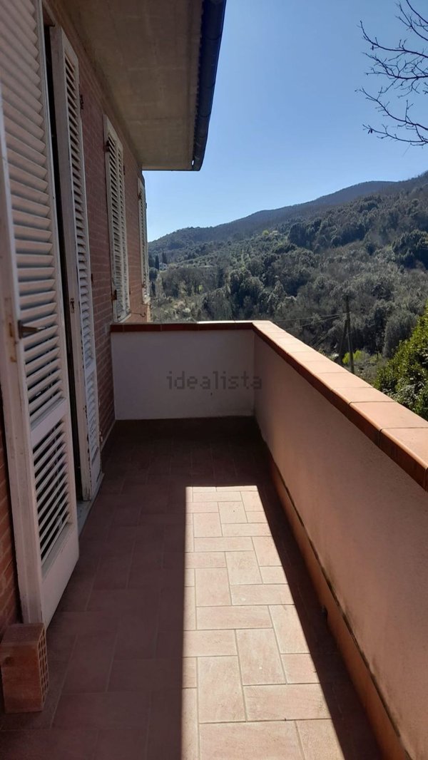 casa indipendente in vendita a Collesalvetti in zona Parrana San Martino