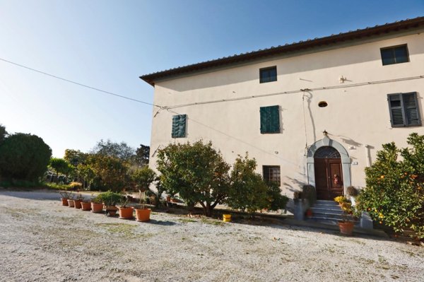 casa indipendente in vendita a Collesalvetti