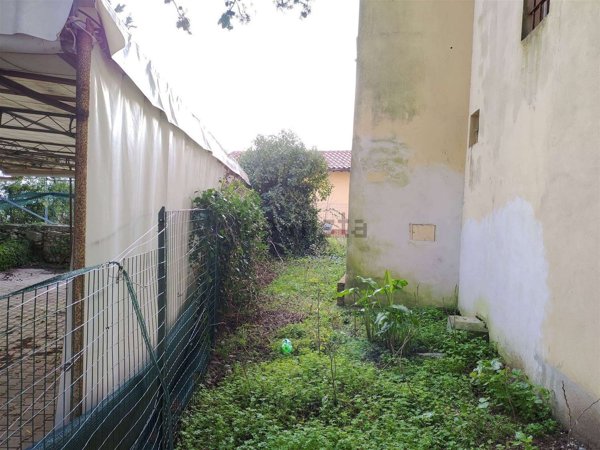casa indipendente in vendita a Collesalvetti in zona Parrana San Giusto
