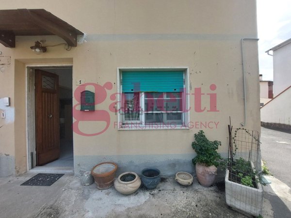 appartamento in vendita a Collesalvetti in zona Guasticce