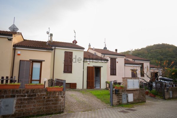 casa indipendente in vendita a Collesalvetti in zona Parrana San Martino