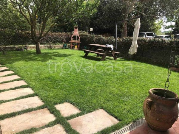 casa indipendente in vendita a Collesalvetti in zona Vicarello