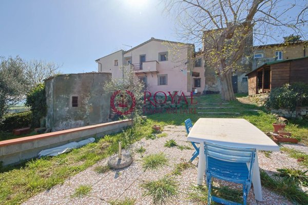 casa indipendente in vendita a Collesalvetti in zona Parrana San Giusto