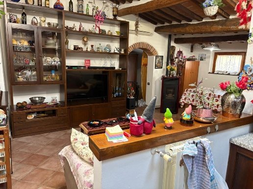 casa indipendente in vendita a Collesalvetti in zona Vicarello