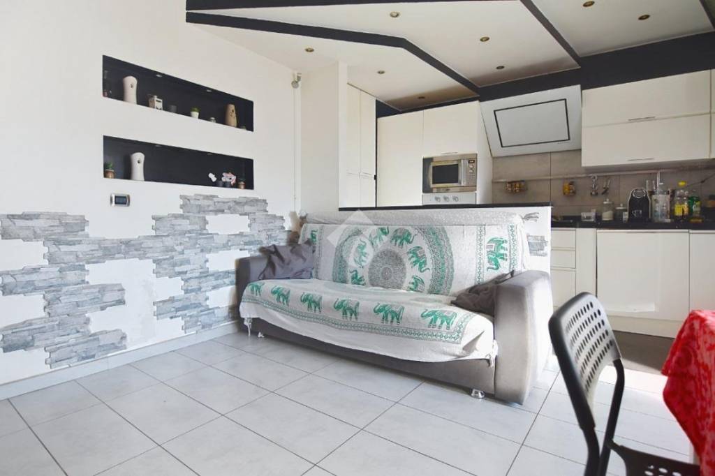 appartamento in vendita a Collesalvetti in zona Stagno