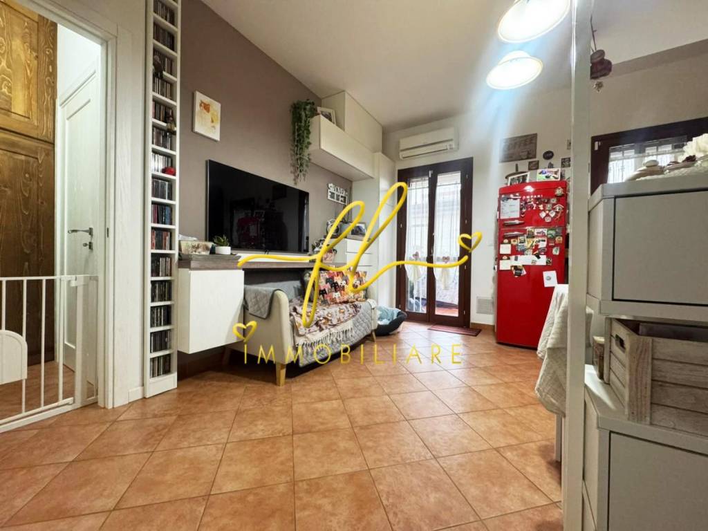 appartamento in vendita a Collesalvetti in zona Vicarello