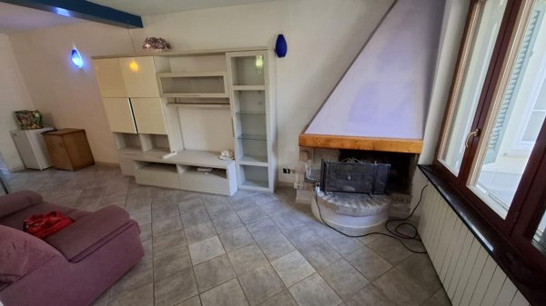 casa indipendente in vendita a Collesalvetti in zona Guasticce