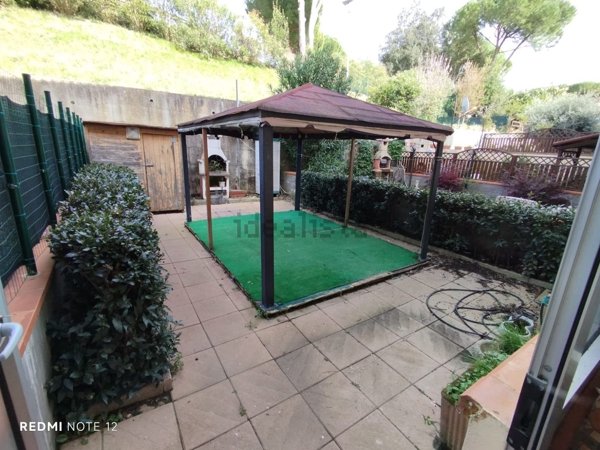 casa indipendente in vendita a Collesalvetti