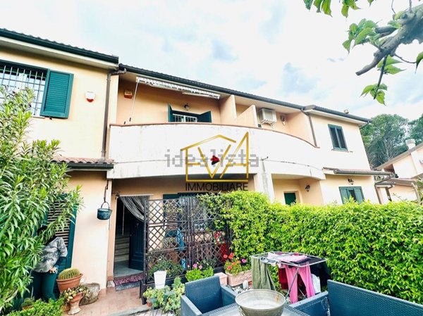 casa indipendente in vendita a Collesalvetti