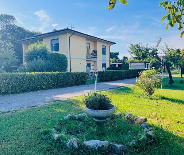 casa indipendente in vendita a Collesalvetti