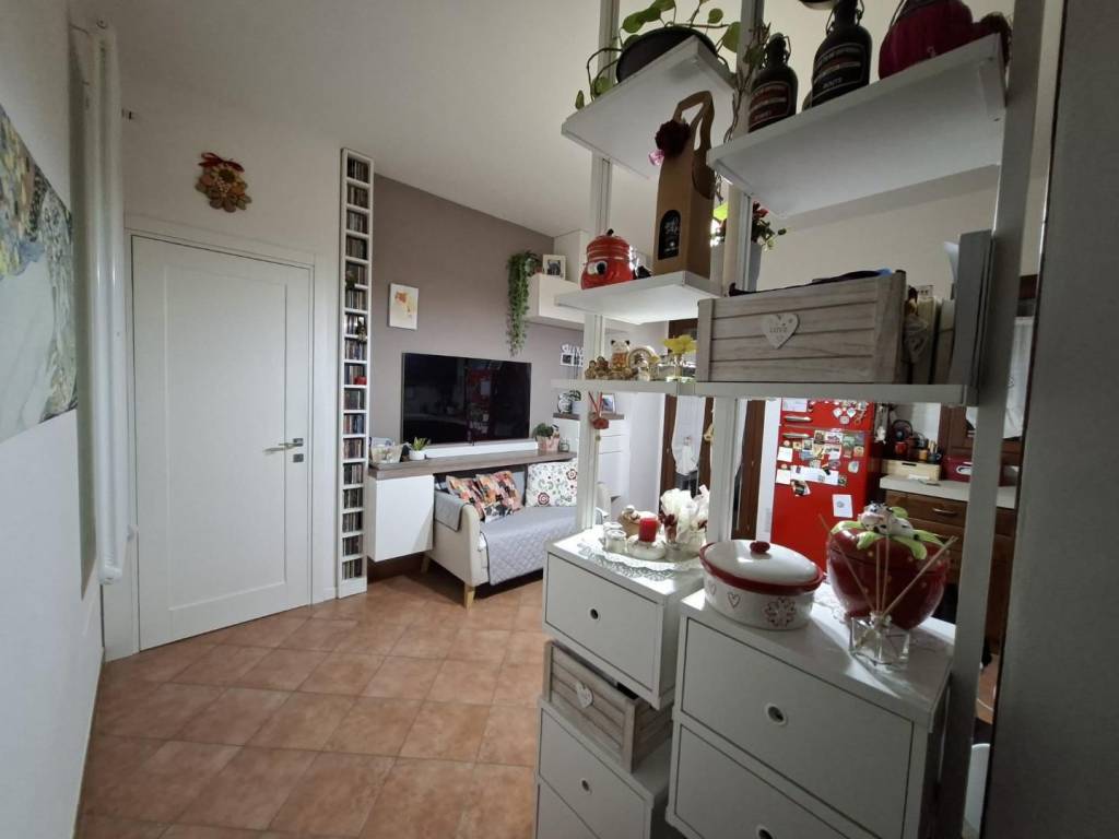 appartamento in vendita a Collesalvetti in zona Vicarello