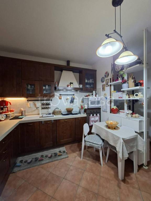 appartamento in vendita a Collesalvetti in zona Vicarello
