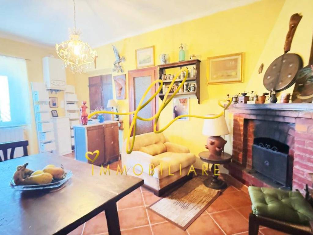 appartamento in vendita a Collesalvetti in zona Colognole