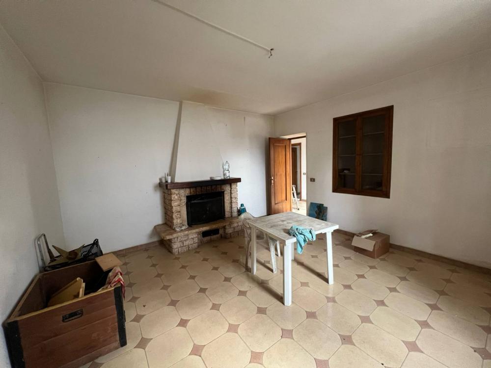 casa semindipendente in vendita a Collesalvetti in zona Parrana San Martino