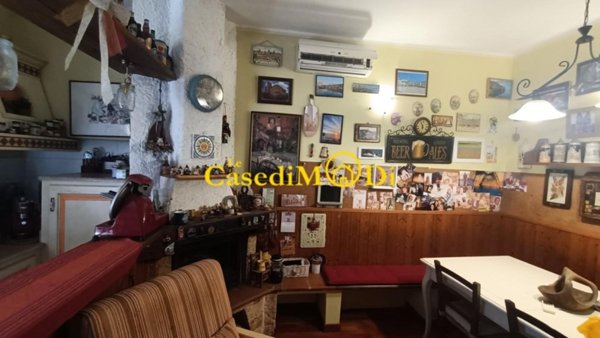 casa indipendente in vendita a Collesalvetti in zona Parrana San Giusto
