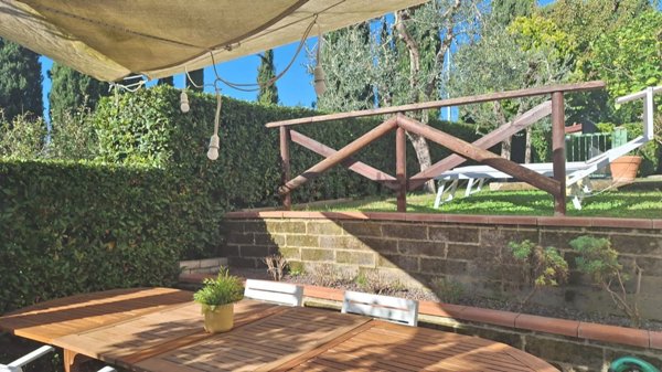 casa indipendente in vendita a Collesalvetti