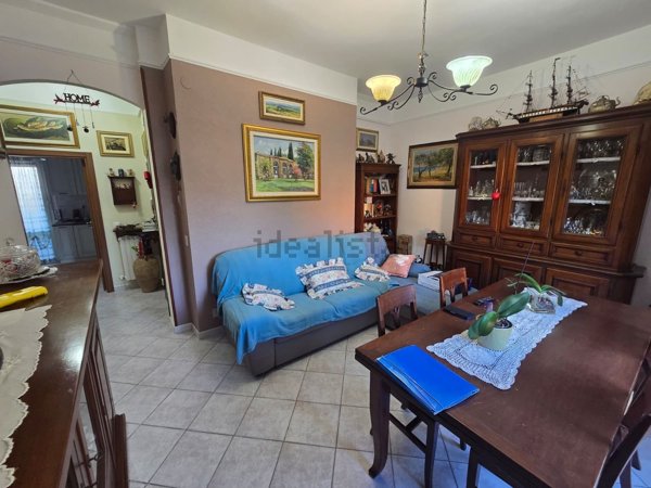 appartamento in vendita a Collesalvetti in zona Stagno