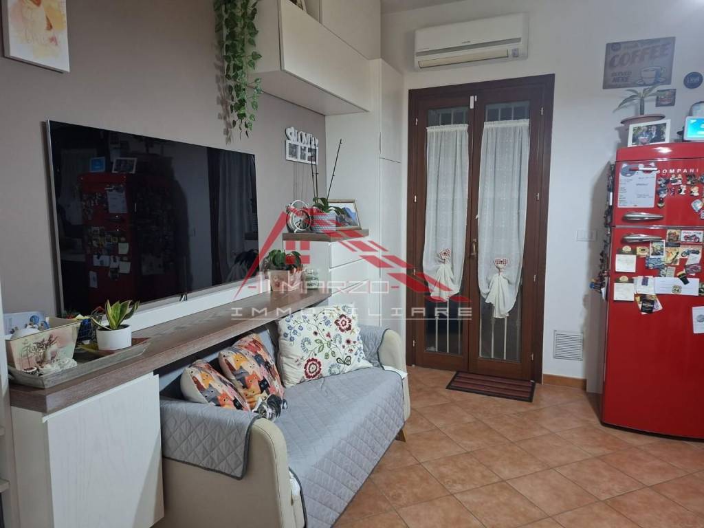 appartamento in vendita a Collesalvetti in zona Vicarello