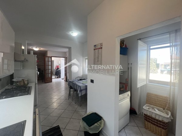 casa indipendente in vendita a Collesalvetti in zona Vicarello