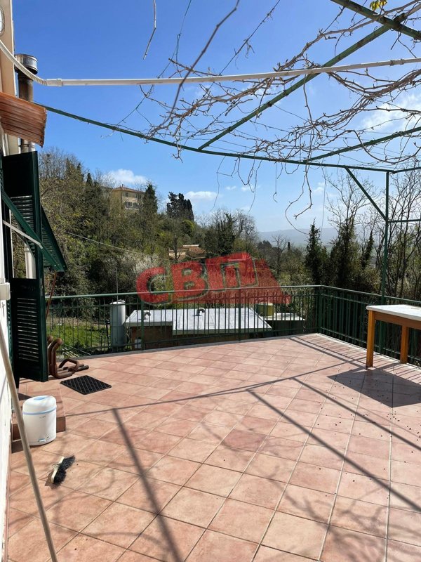 casa indipendente in vendita a Collesalvetti in zona Colognole