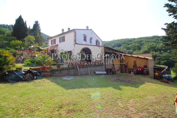 casa indipendente in vendita a Collesalvetti