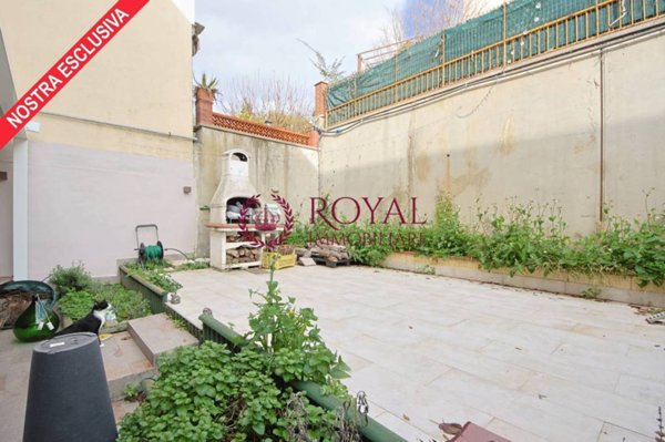 casa indipendente in vendita a Collesalvetti