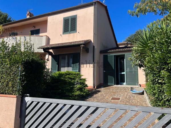 casa indipendente in vendita a Collesalvetti in zona Castell'Anselmo