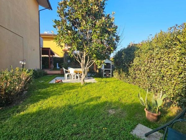 casa indipendente in vendita a Collesalvetti in zona Castell'Anselmo