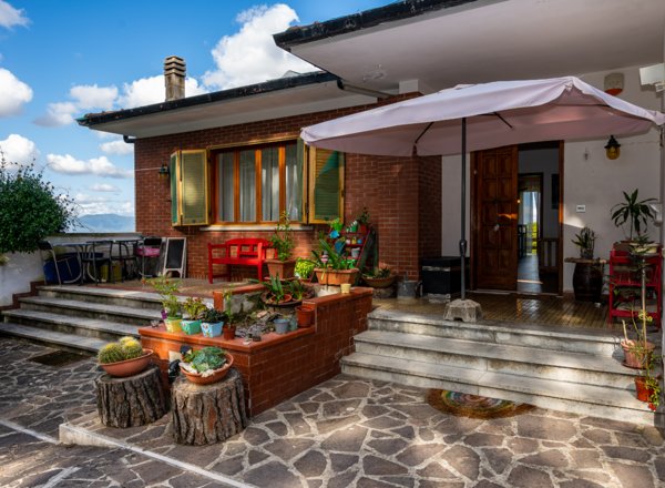 casa indipendente in vendita a Collesalvetti in zona Castell'Anselmo