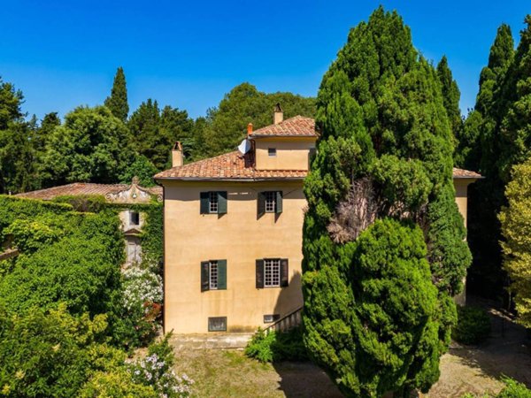 villa in vendita a Collesalvetti