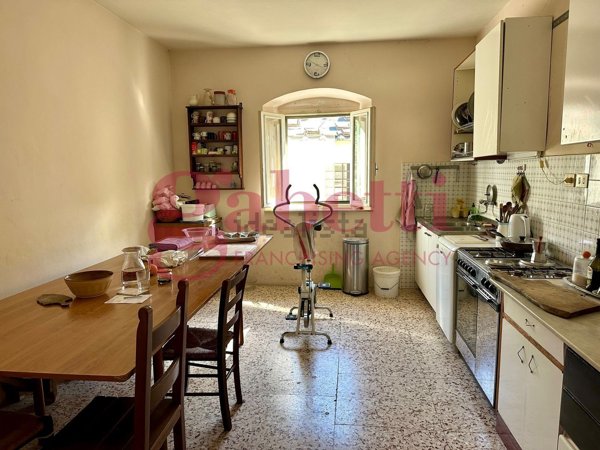 appartamento in vendita a Collesalvetti in zona Stagno