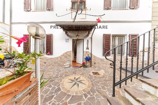 appartamento in vendita a Collesalvetti in zona Stagno