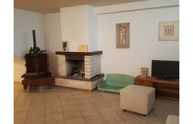 casa indipendente in vendita a Collesalvetti