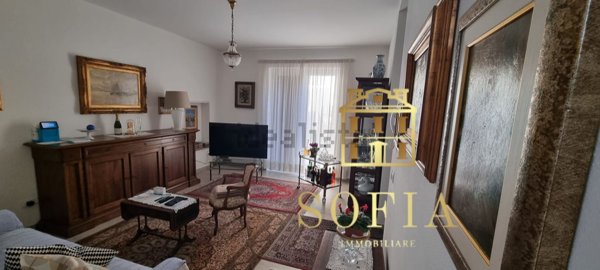 casa semindipendente in vendita a Collesalvetti